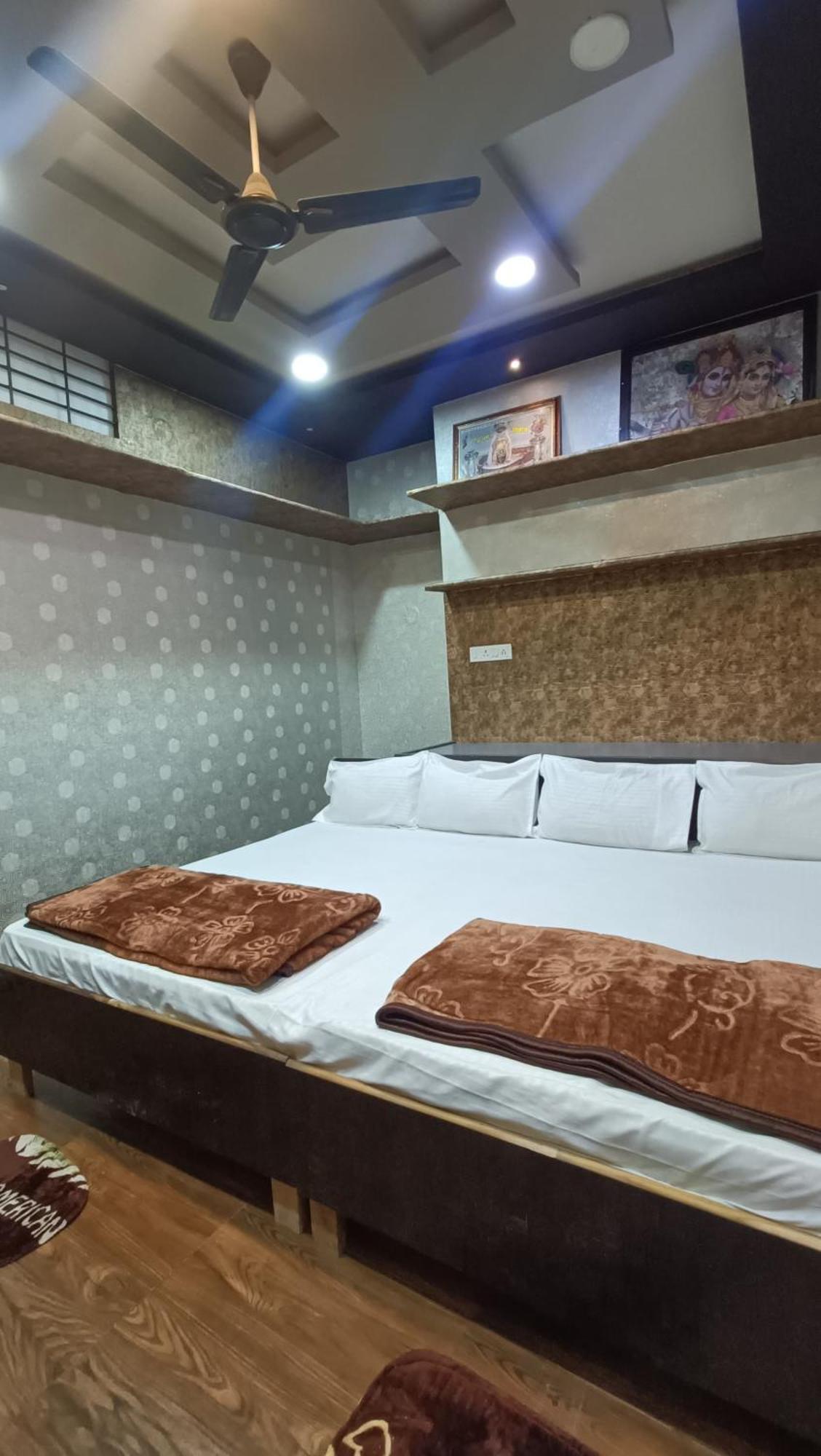 אויאיין Mangaldeep Guest House מראה חיצוני תמונה